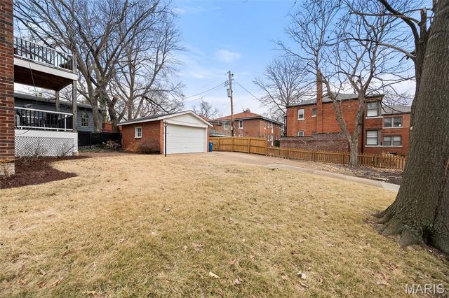 1140 Ralph Terrace, Richmond Heights, MO 63117