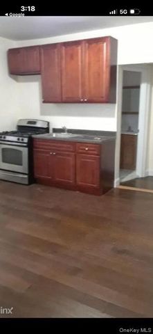 1700 Zerega Avenue, Bronx, NY 10462