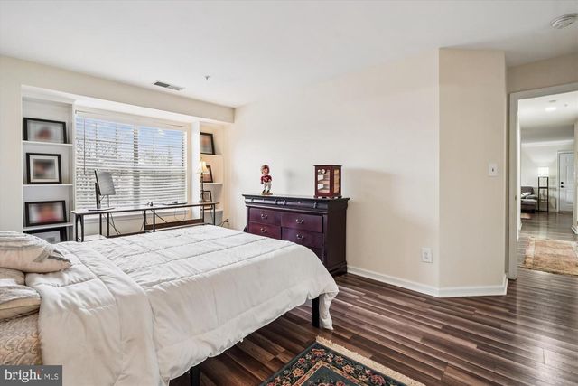 10998 KOMAN CIR, Manassas, VA 20109