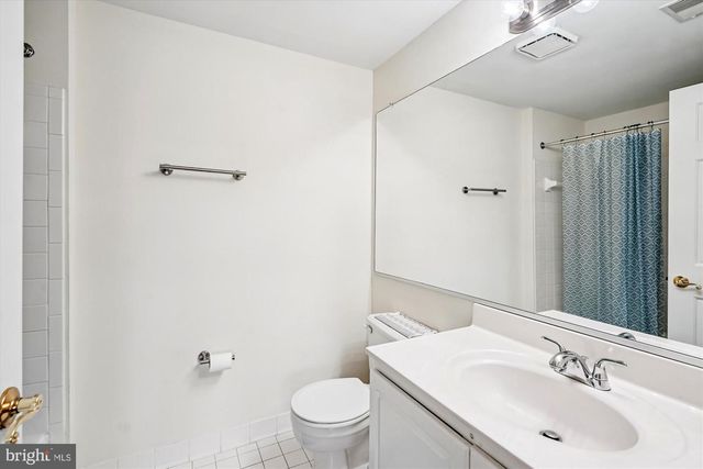 10998 KOMAN CIR, Manassas, VA 20109