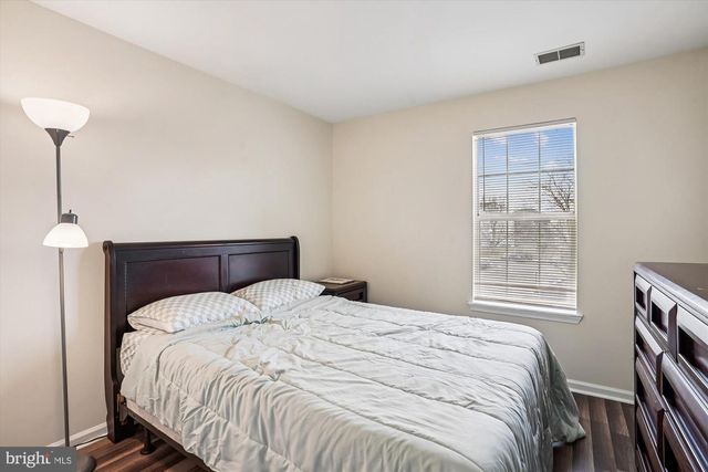 10998 KOMAN CIR, Manassas, VA 20109