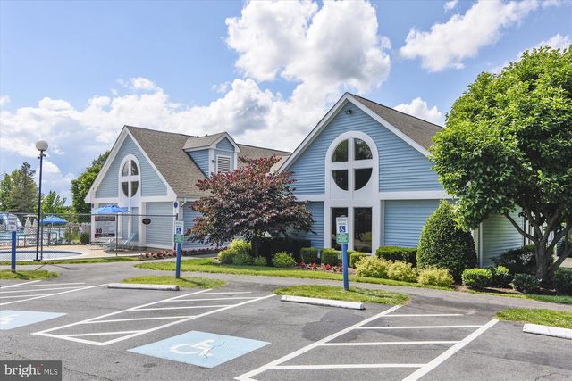 10998 KOMAN CIR, Manassas, VA 20109