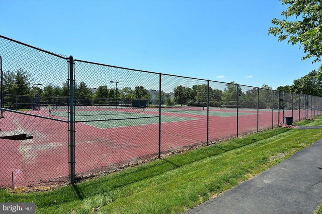 10998 KOMAN CIR, Manassas, VA 20109