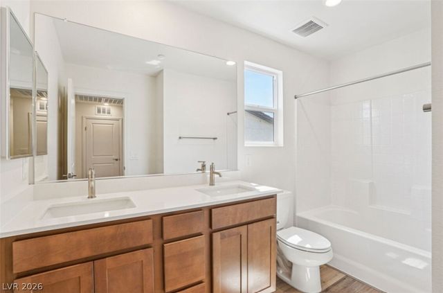 5824 Wisteria Walk Street, Las Vegas, NV 89148