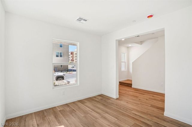 5824 Wisteria Walk Street, Las Vegas, NV 89148