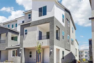 5824 Wisteria Walk Street, Las Vegas, NV 89148