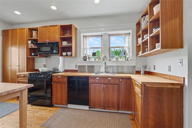 905 18th Street, Des Moines, IA 50314