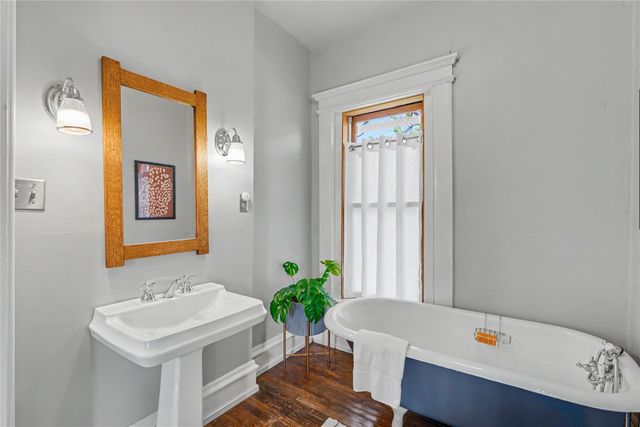 905 18th Street, Des Moines, IA 50314