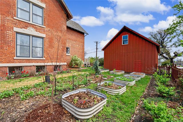 905 18th Street, Des Moines, IA 50314