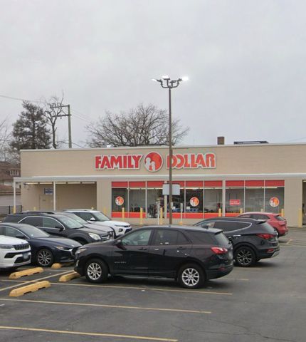 8314 S Stony Island Avenue, Chicago, IL 60617