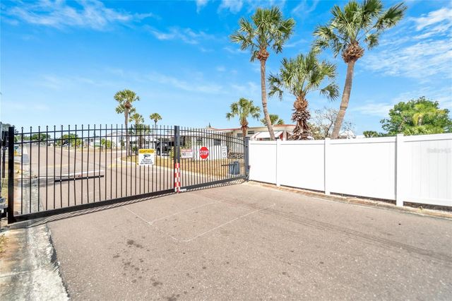 225 N SAINT THOMAS CIRCLE, Apollo Beach, FL 33572