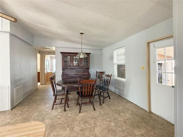 225 N SAINT THOMAS CIRCLE, Apollo Beach, FL 33572