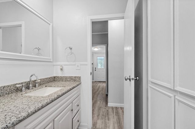 4621 Price Road, Montgomery, TX 77316