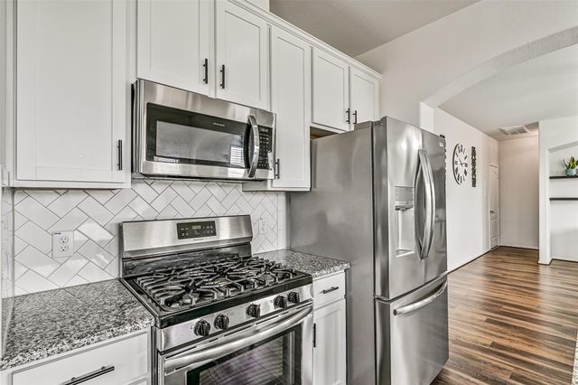 352 Selah Court, Alvin, TX 77511