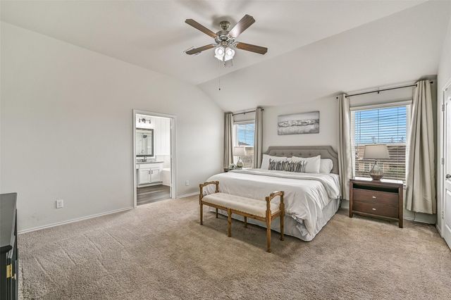 352 Selah Court, Alvin, TX 77511