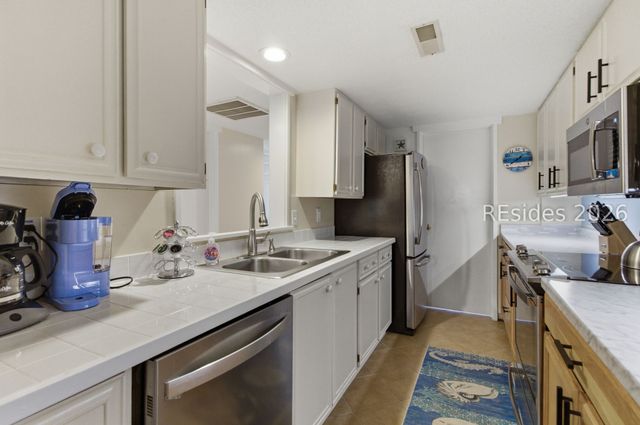 63 Shipyard Dr Apt 1703, Hilton Head Island, SC 29928