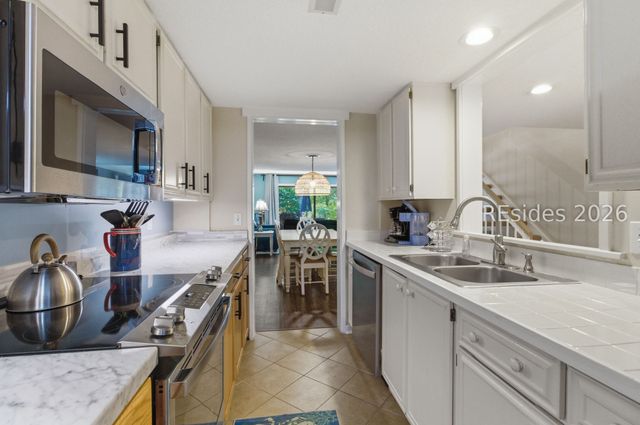 63 Shipyard Dr Apt 1703, Hilton Head Island, SC 29928