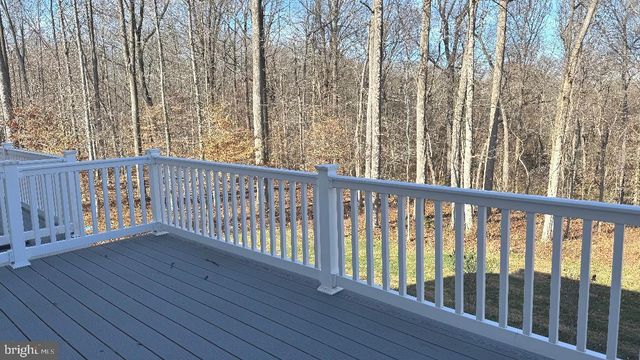 2060 RIVERS DR, Newark, DE 19702