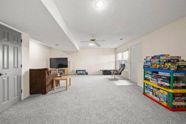 1536 SE 11th Street, Lee's Summit, MO 64081