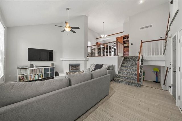 1536 SE 11th Street, Lee's Summit, MO 64081