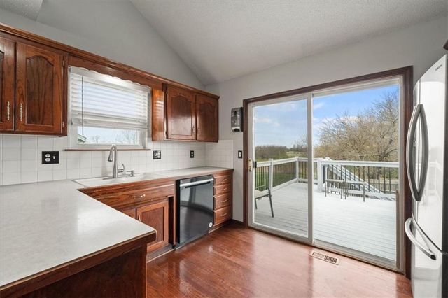 1536 SE 11th Street, Lee's Summit, MO 64081