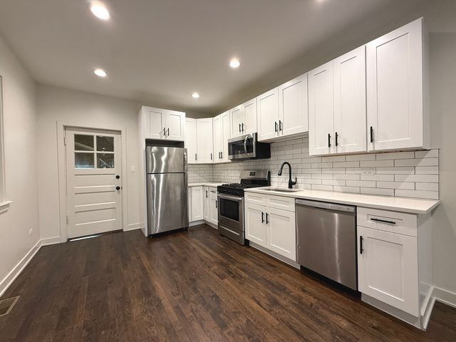 1218 Maple Avenue 1, Berwyn, IL 60402