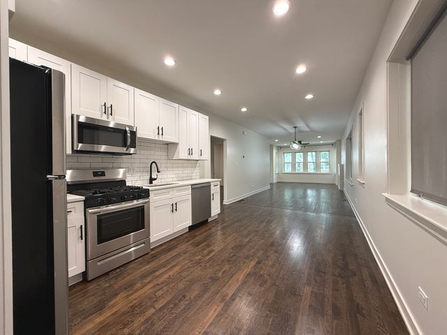 1218 Maple Avenue 1, Berwyn, IL 60402