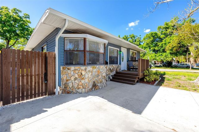 3626 QUEEN STREET N, St Petersburg, FL 33713