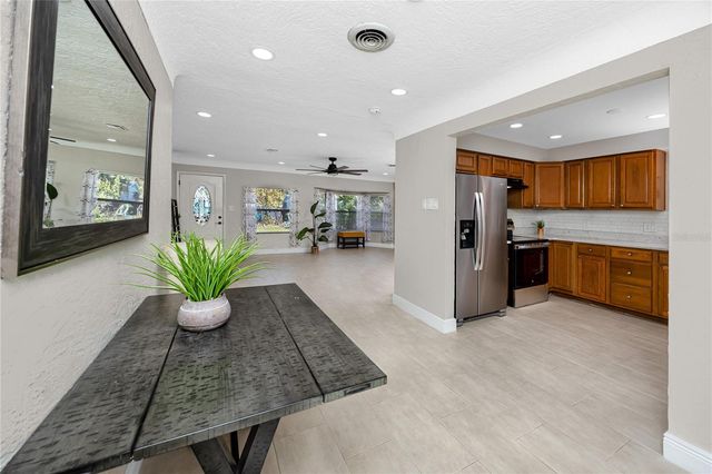 3626 QUEEN STREET N, St Petersburg, FL 33713