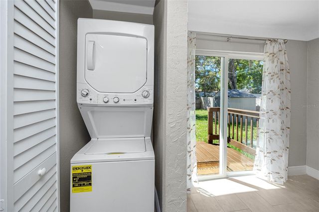 3626 QUEEN STREET N, St Petersburg, FL 33713