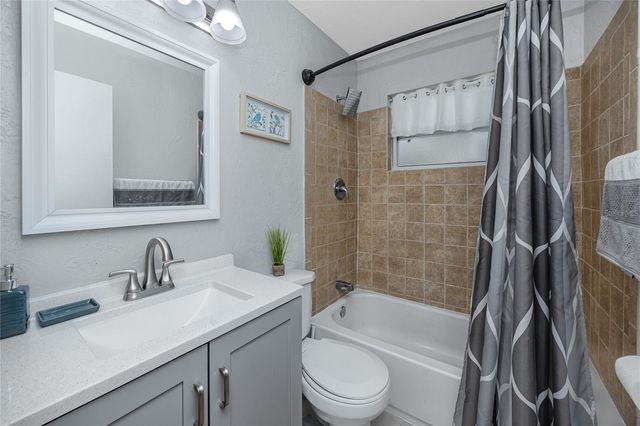 3626 QUEEN STREET N, St Petersburg, FL 33713