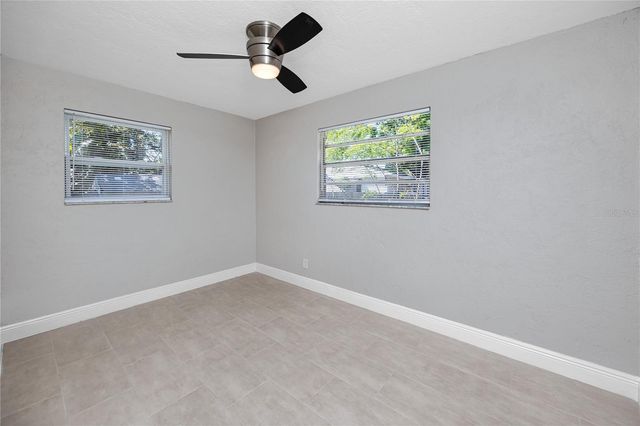 3626 QUEEN STREET N, St Petersburg, FL 33713