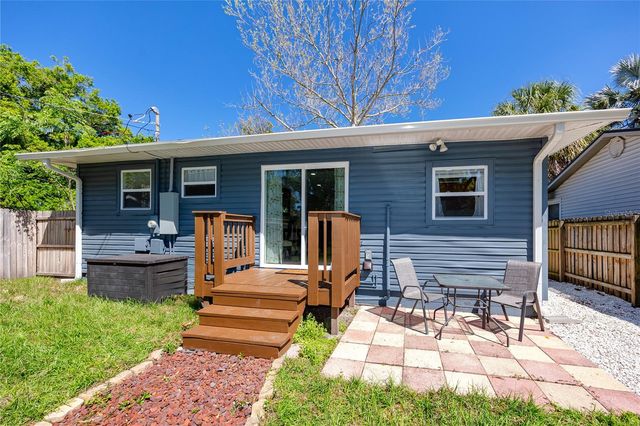 3626 QUEEN STREET N, St Petersburg, FL 33713