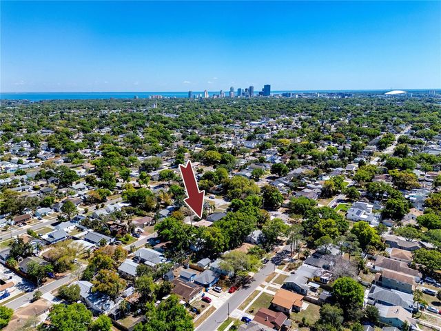 3626 QUEEN STREET N, St Petersburg, FL 33713