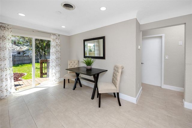 3626 QUEEN STREET N, St Petersburg, FL 33713