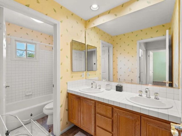 980 Cookie Lane, Fallbrook, CA 92028