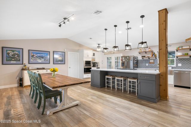 456 Narragansett Street NE, Palm Bay, FL 32907