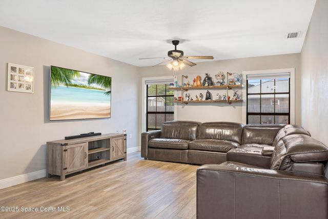 456 Narragansett Street NE, Palm Bay, FL 32907