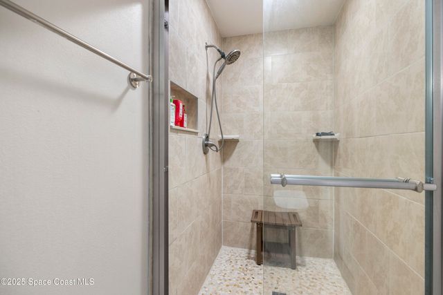 456 Narragansett Street NE, Palm Bay, FL 32907