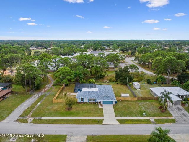 456 Narragansett Street NE, Palm Bay, FL 32907