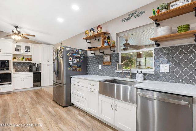 456 Narragansett Street NE, Palm Bay, FL 32907