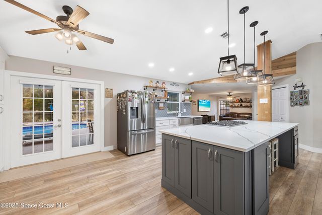 456 Narragansett Street NE, Palm Bay, FL 32907