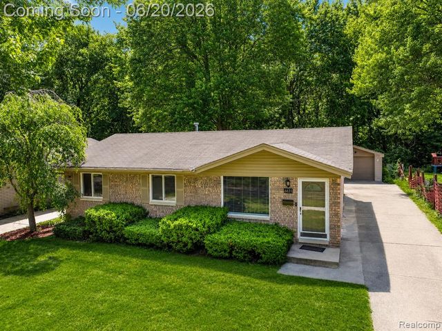 6631 Burnham Drive, Canton, MI 48187