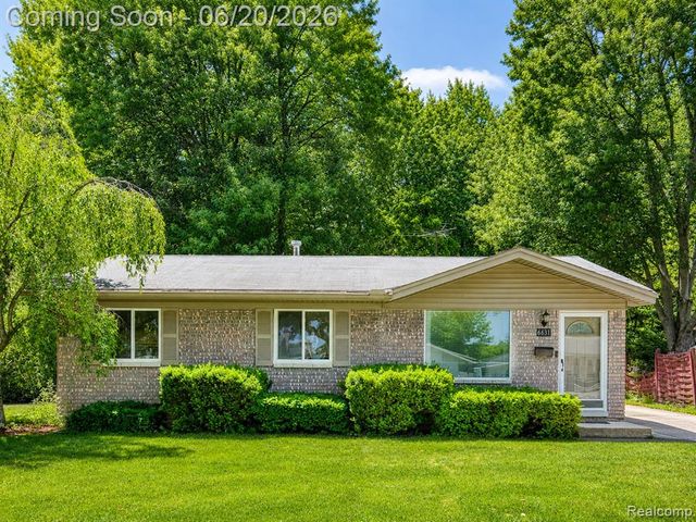 6631 Burnham Drive, Canton, MI 48187