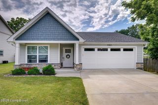 9004 Manslick Cmns Dr, Louisville, KY 40219