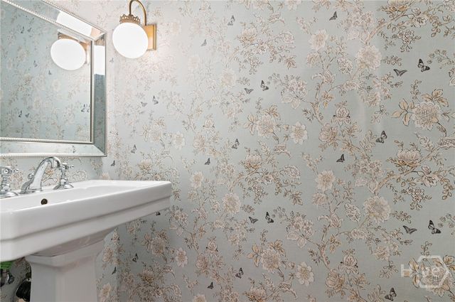 623 Tattnall Street, Savannah, GA 31401