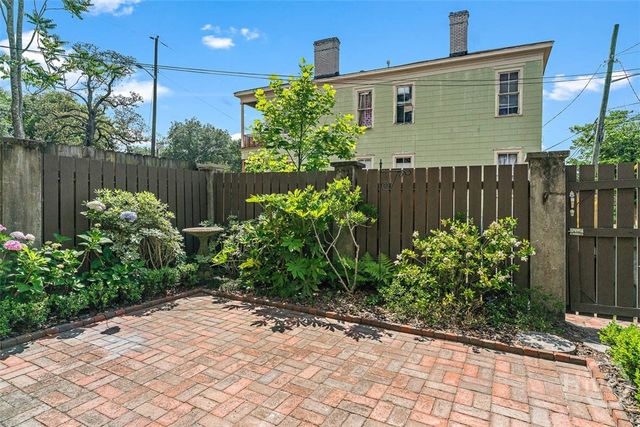 623 Tattnall Street, Savannah, GA 31401