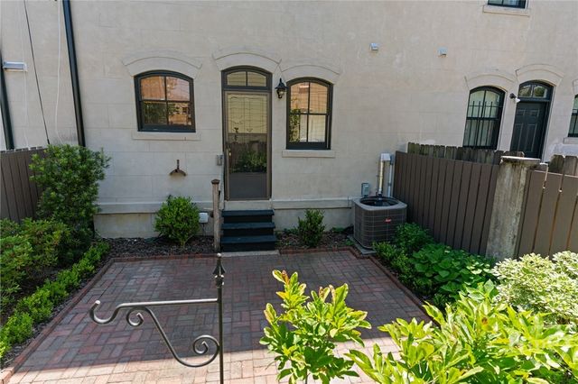 623 Tattnall Street, Savannah, GA 31401