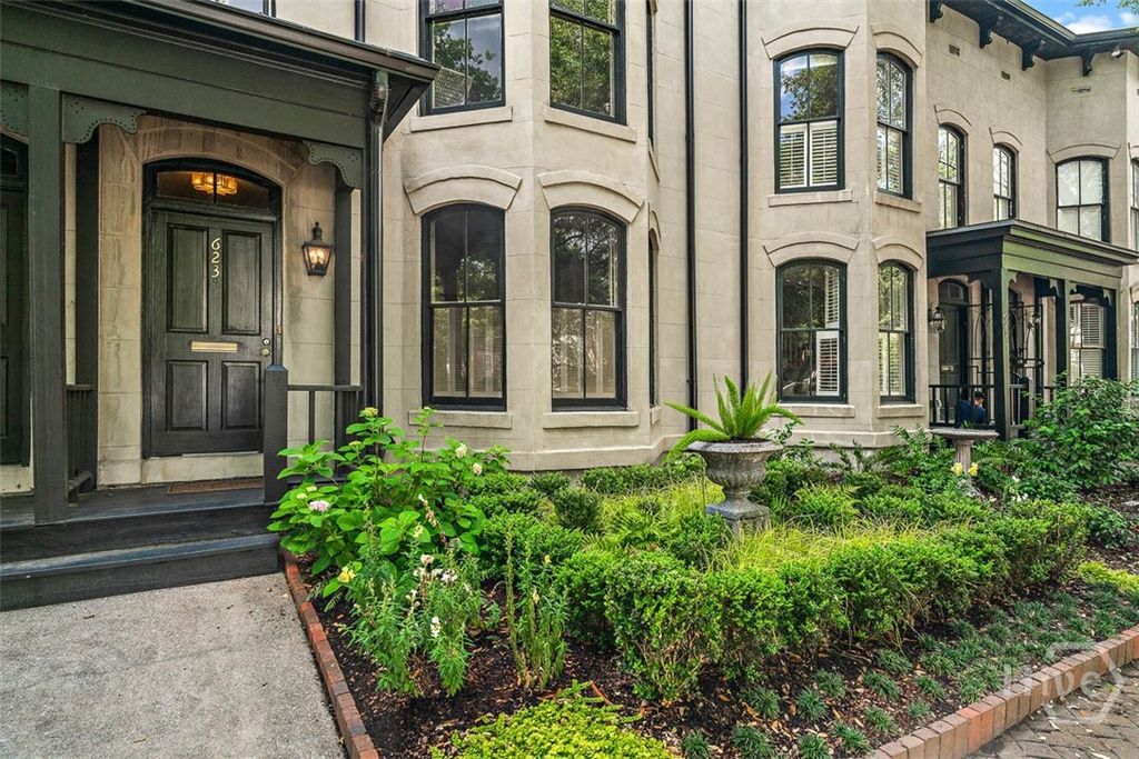 623 Tattnall Street, Savannah, GA 31401