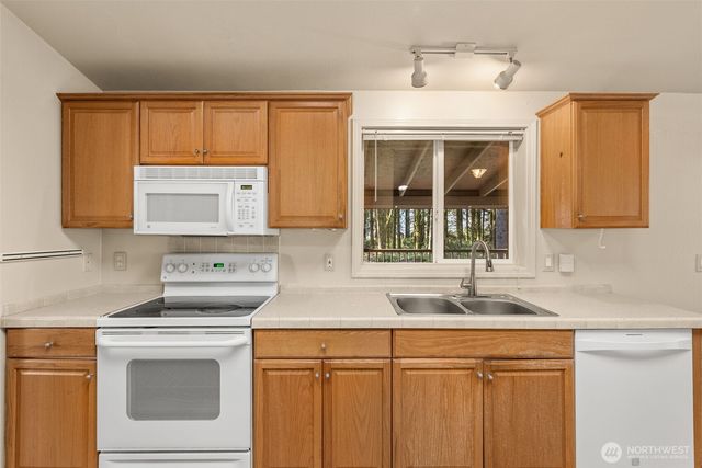 1895 North Fork Road, Chehalis, WA 98532